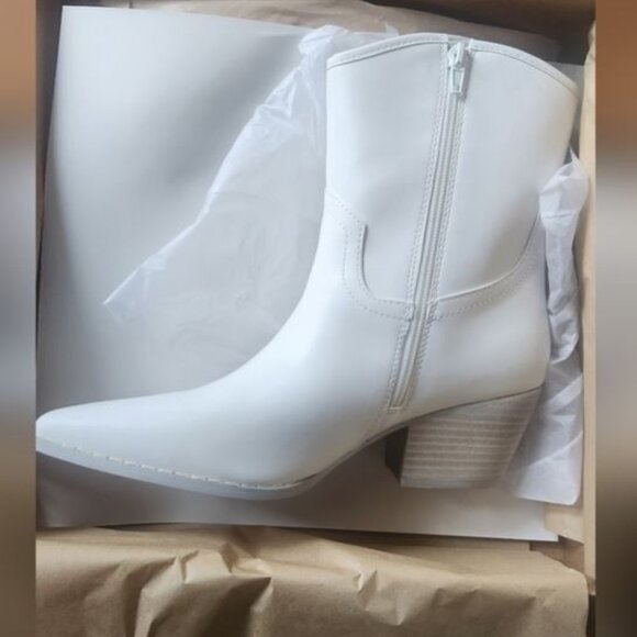 NWT Miracle Miles Layla Rhinestone Fringe Ankle Western Booties in White 8.5 - Picture 5 of 7